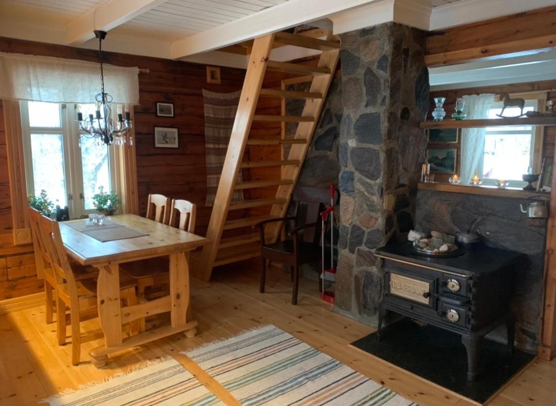 100 Years Old Norwegian Log House In Tromso Villa Exterior foto